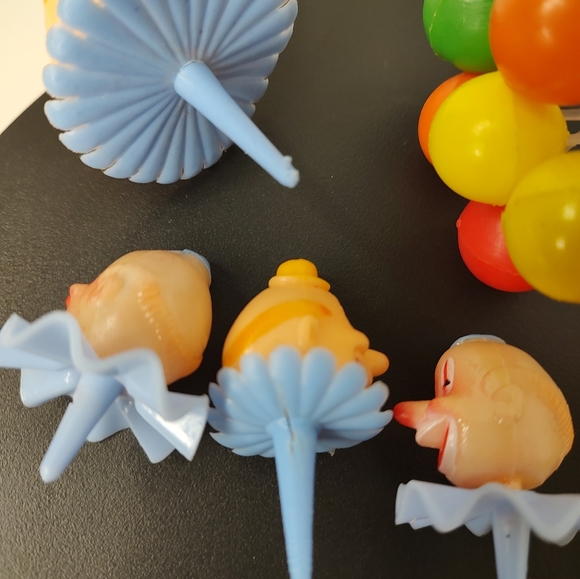 Vintage 1991 Wilton Circus Clown Cupcake Cake Toppers Set Of 10 W/Balloon Pick - Picture 6 of 12
